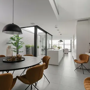 Vakantiehuis Sky & 2 - Free Parking - Free Bikes - Evcharging